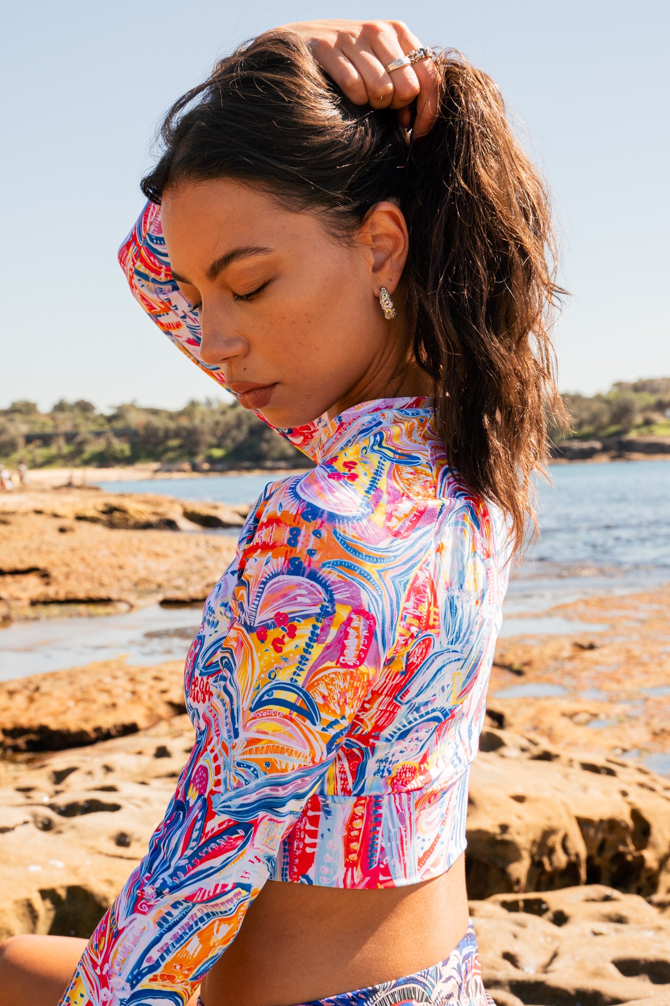 Floral Delight - Long-sleeve Crop Rashguard women