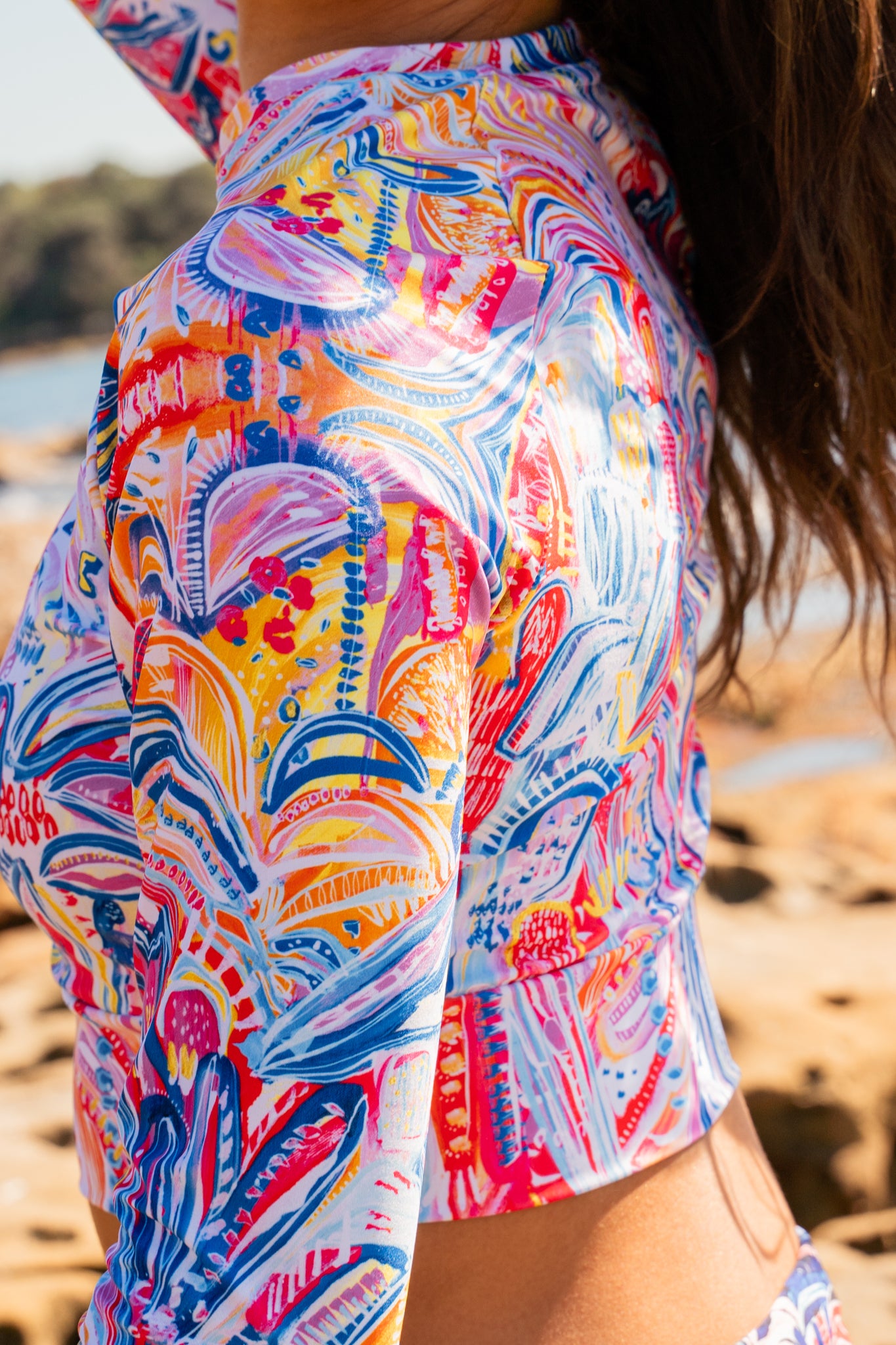 Floral Delight - Long-sleeve Crop Rashguard women
